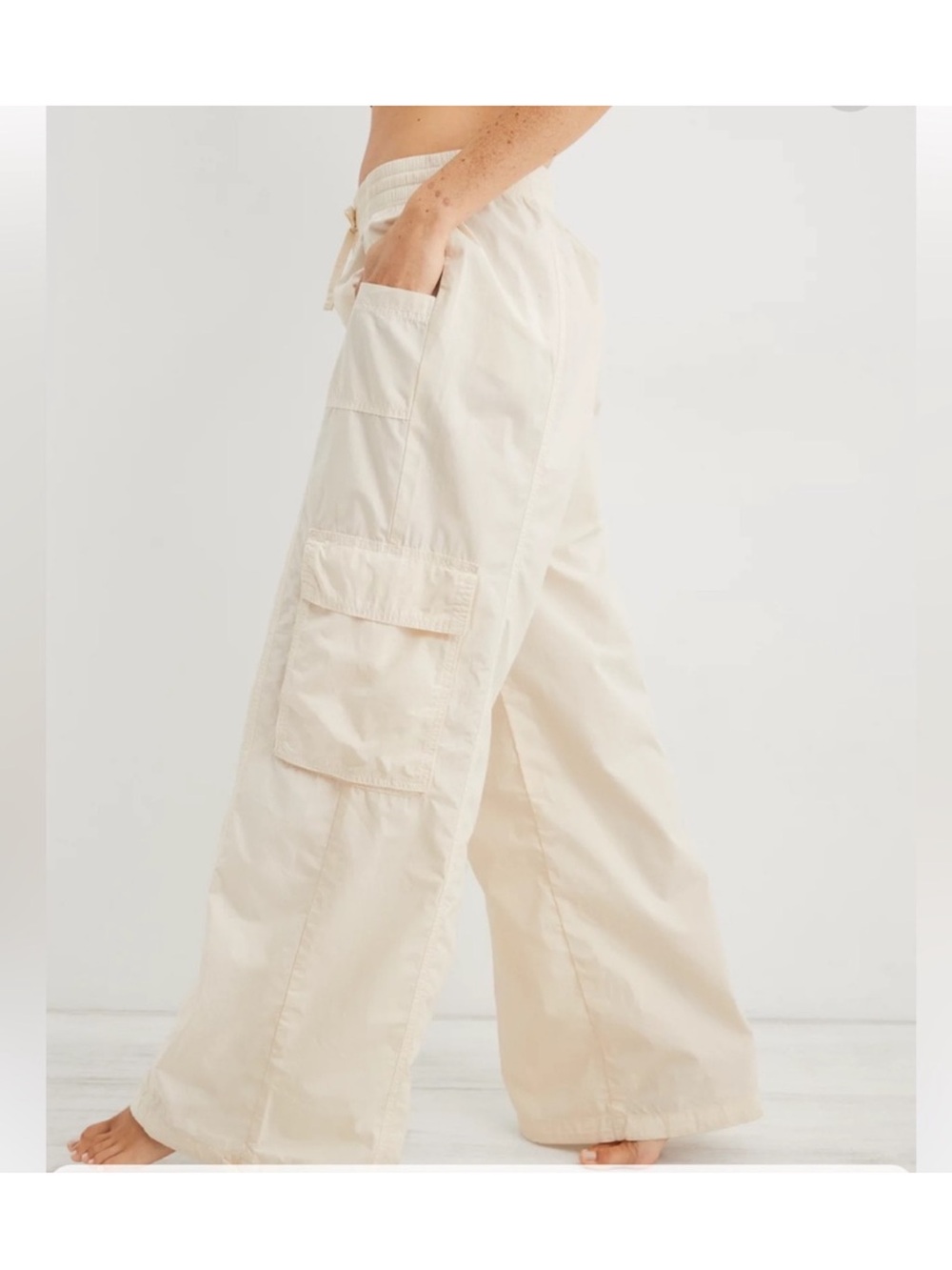 aerie Cream Cargo Pants
